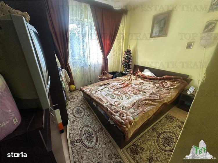 Apartament cu 3 camere decomandat în Aviației