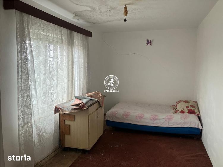 Casă cu 5 camere cu Teren 931 Mp în Movileni