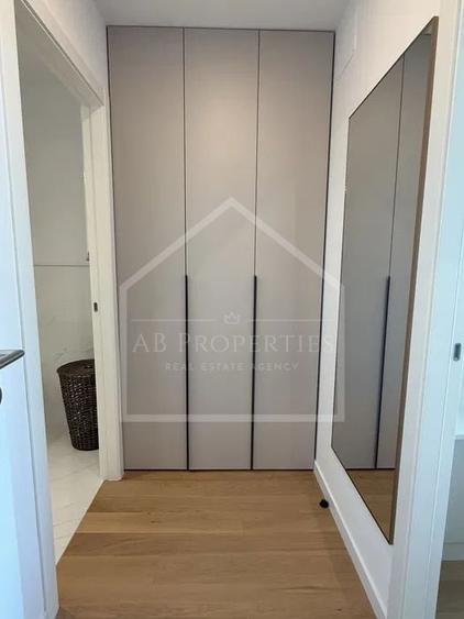 Apartament cu 2 camere semidecomandat, mobilat în Barbu Văcărescu