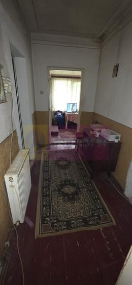 Casă cu 2 camere în Central