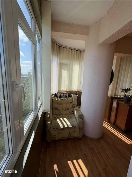 Apartament cu 3 camere decomandat în Bere