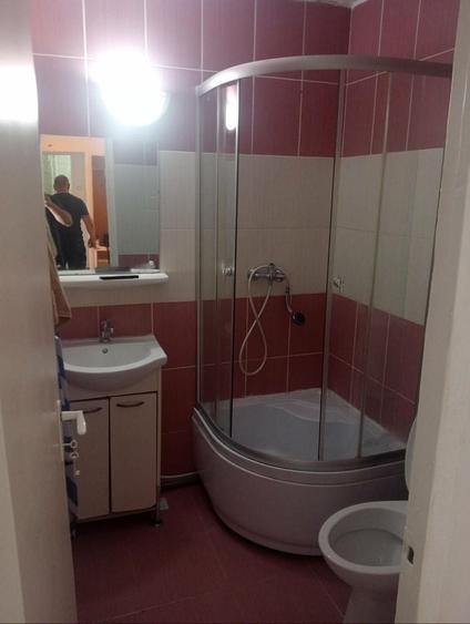 Apartament cu 4 camere decomandat în Mărăști