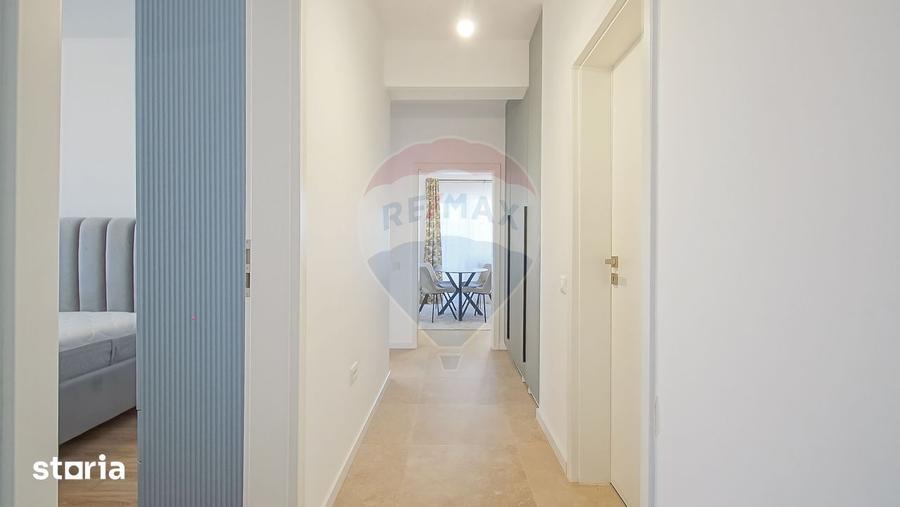 Apartament cu 3 camere, mobilat în Tractorul