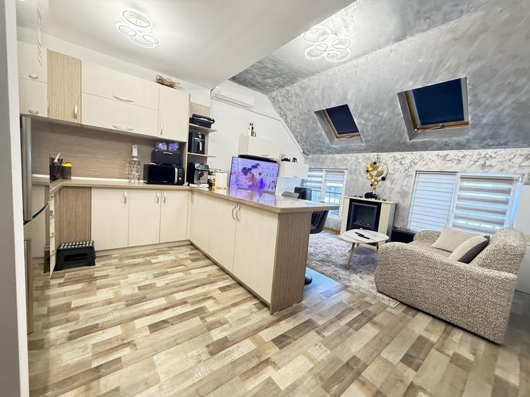 Apartament cu 3 camere semidecomandat, mobilat în Iris
