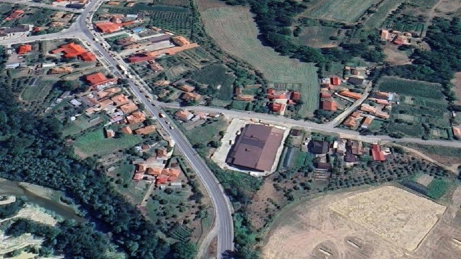 Spațiu industrial, de 1,044 mp, în Tigveni