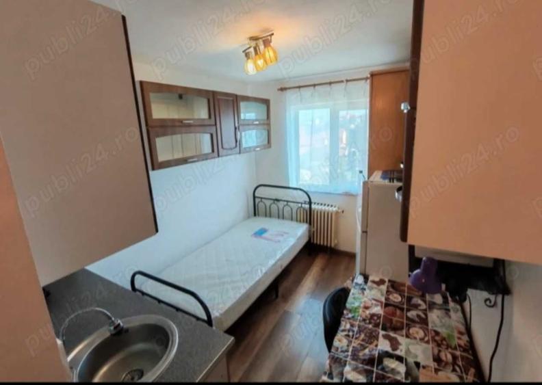 Garsonieră decomandată în Complex Studențesc