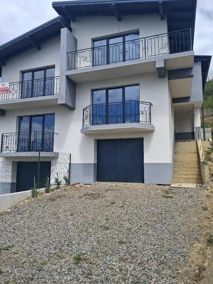 Casă cu 4 camere cu Teren 400 Mp în Exterior Vest