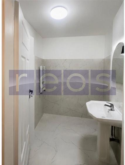 Apartament cu 4 camere în Tineretului
