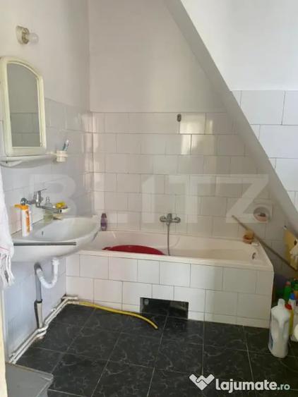 Casă cu 4 camere cu Teren 965 Mp în Central