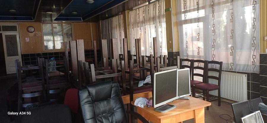 Spațiu comercial, de 427 mp, în Bălțătești