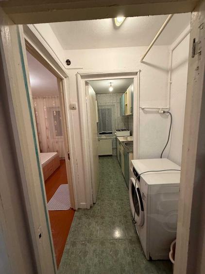 Apartament cu 2 camere semidecomandat în Micro 6
