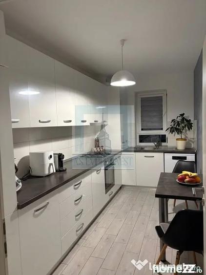 Apartament cu 2 camere decomandat în Avantgarden