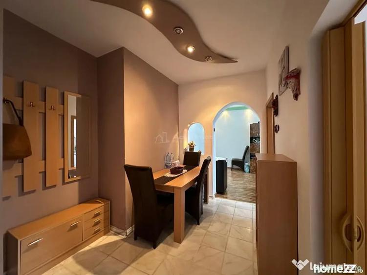 Apartament cu 2 camere decomandat în Marginea