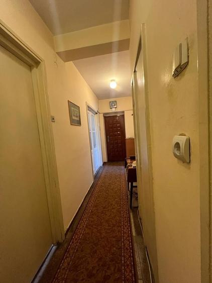 Apartament cu 2 camere decomandat în Vasile Aaron