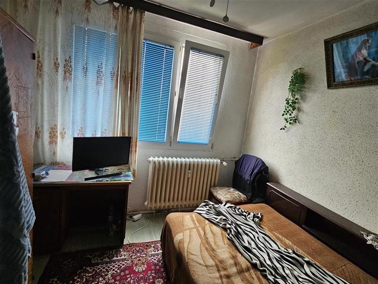 Apartament cu 3 camere decomandat în Brâncoveanu