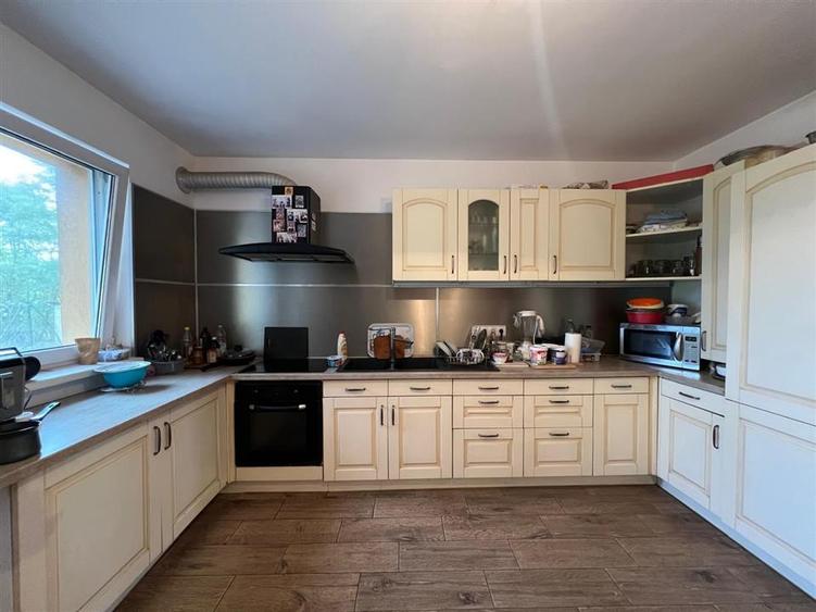 Casă individuală cu 6 camere cu Teren 5700 Mp în Cicârlău
