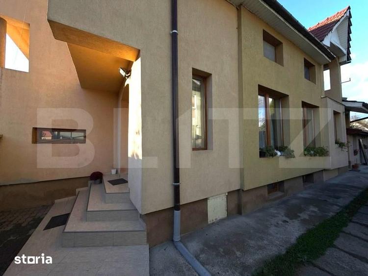 Casă cu 7 camere decomandat cu Teren 776 Mp în Păulești