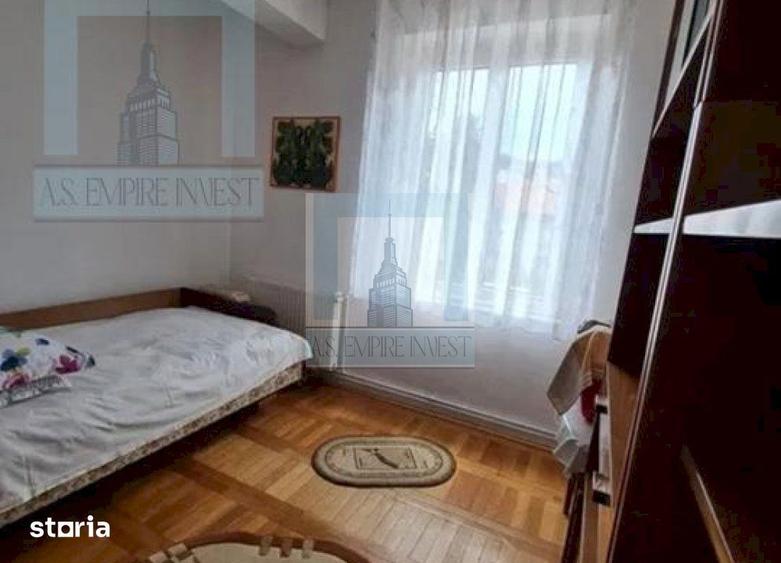 Apartament cu 4 camere decomandat în Centrul Istoric
