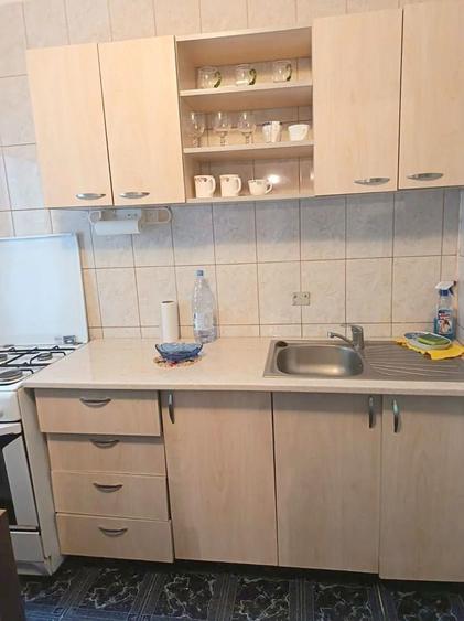 Apartament cu 2 camere decomandat, mobilat în Micro 13