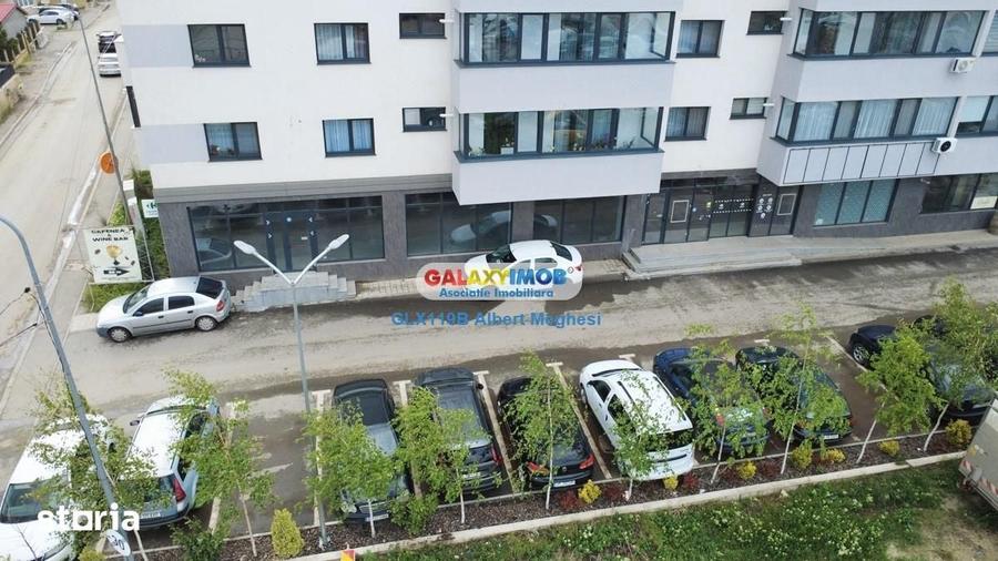 Spațiu comercial, de 377 mp, în Central