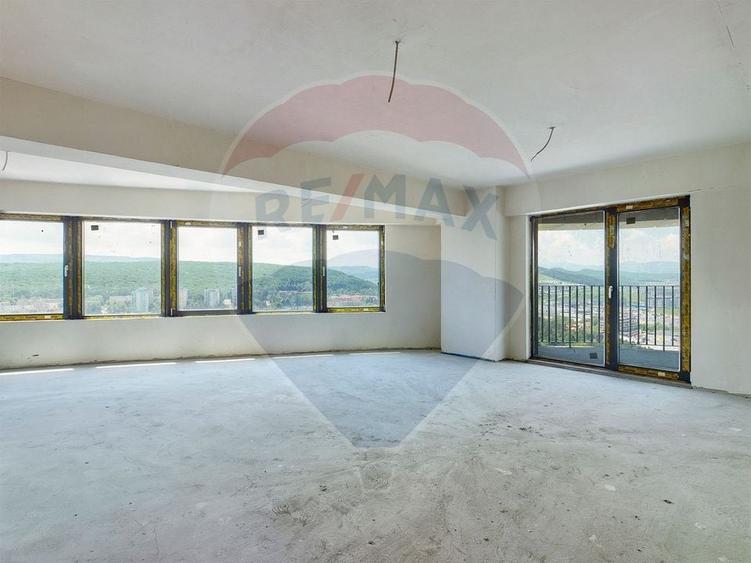 Apartament cu 3 camere semidecomandat în Mănăștur