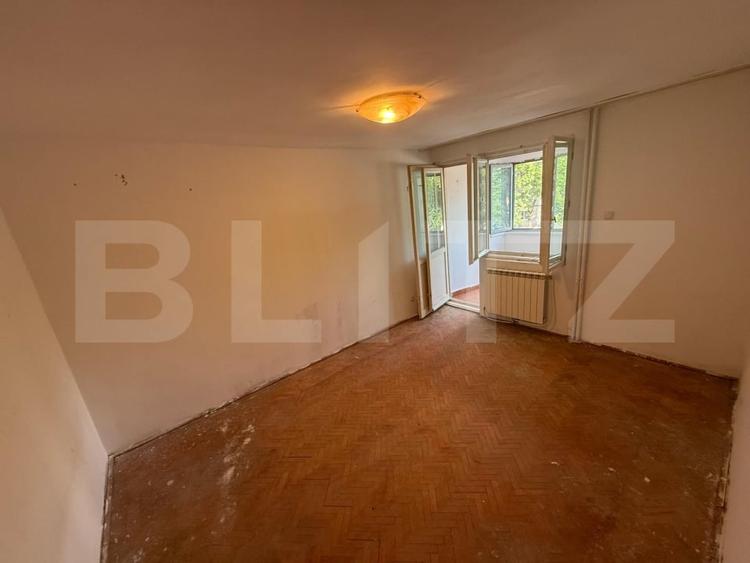 Apartament cu 2 camere decomandat în Nicolina