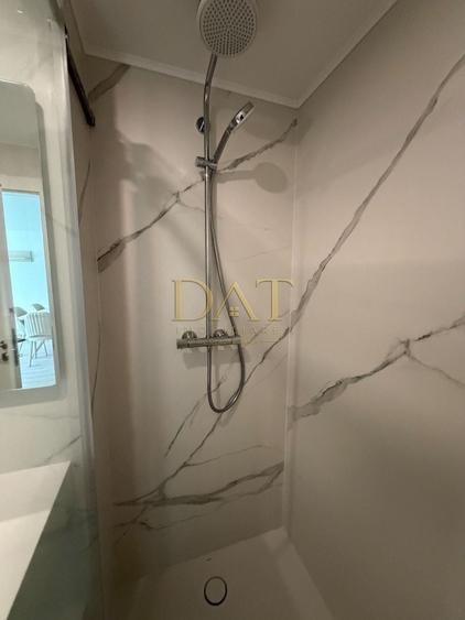 Apartament cu 3 camere în Zorilor