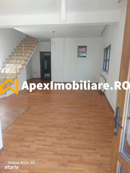 Casă cu 5 camere cu Teren 300 Mp în Bucureștii Noi