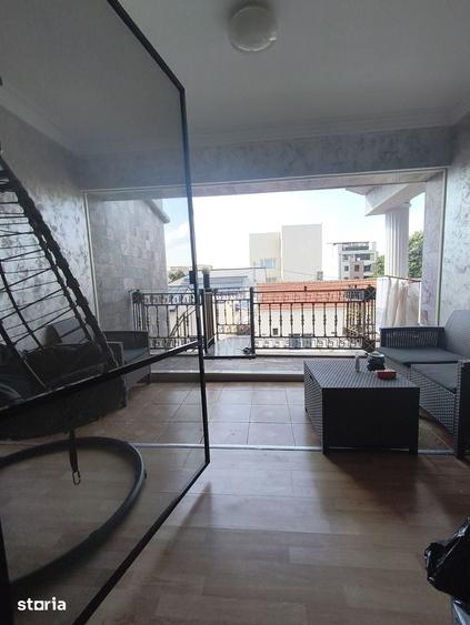 Casă cu 6 camere cu Teren 250 Mp în Tomis II