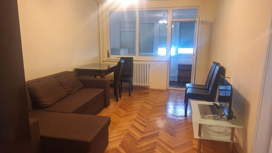 Apartament cu 2 camere circular în Torontalului