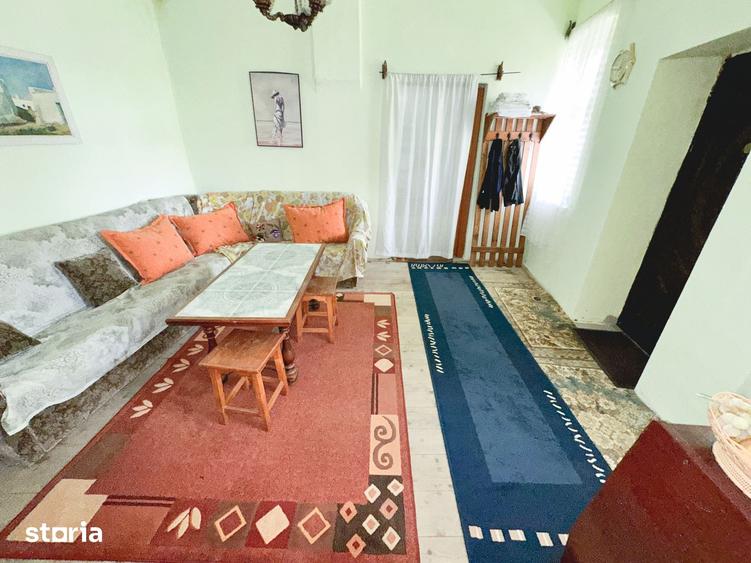 Casă cu 2 camere cu Teren 1384 Mp în Alma