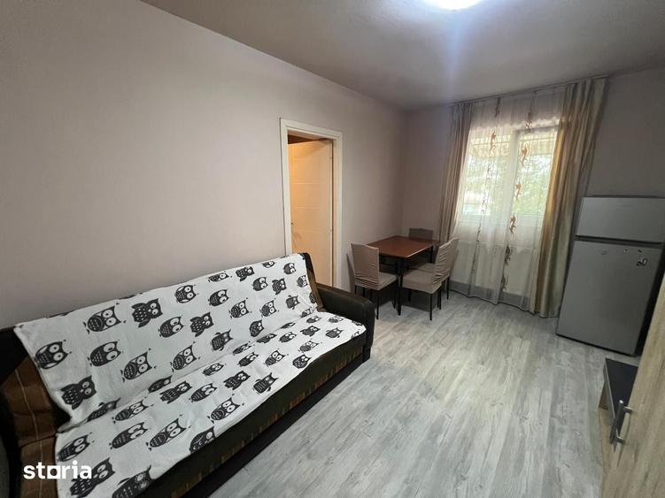Apartament cu 2 camere în Micro 14