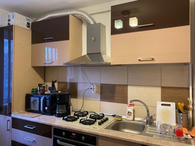 Apartament cu 2 camere decomandat în Casa de Cultură