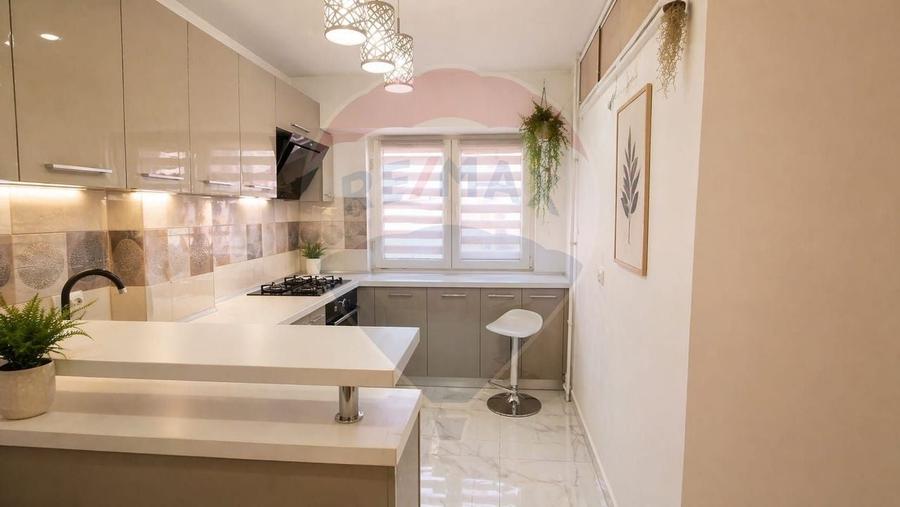 Apartament cu 2 camere decomandat în Nerva Traian