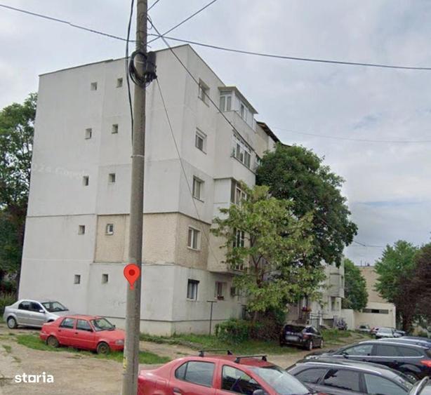 Apartament cu 2 camere semidecomandat în Republicii