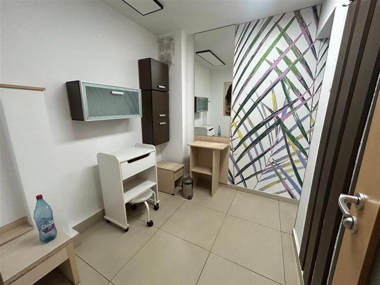 Spațiu comercial, de 61 mp, în Vlahuță