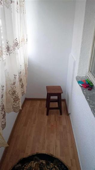 Apartament cu 3 camere decomandat, mobilat în Mircea cel Bătrân