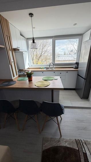 Apartament cu 2 camere decomandat în Micro 19