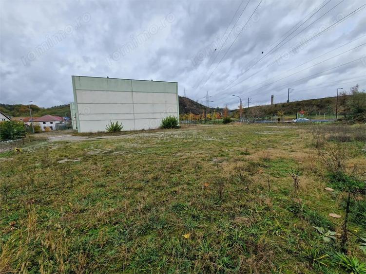 Spațiu comercial, de 3,000 mp, în Calea Timișoarei