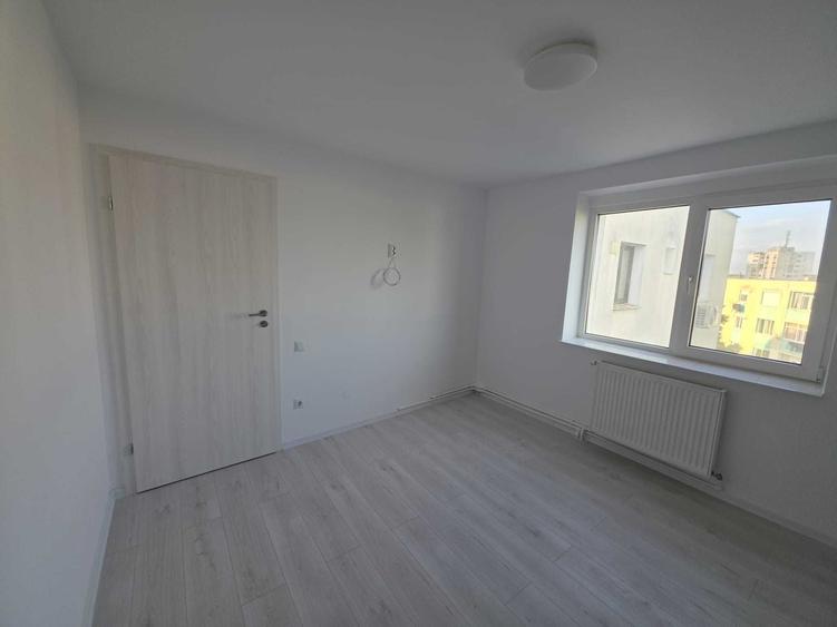 Apartament cu 2 camere decomandat în Trivale