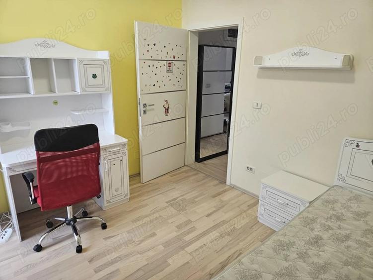 Apartament cu 3 camere decomandat, mobilat în Braytim