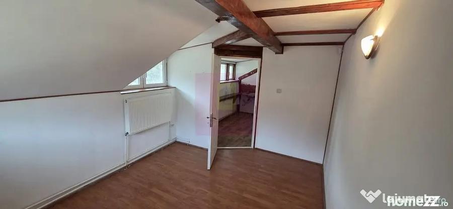 Casă cu 5 camere cu Teren 251 Mp în Zamora