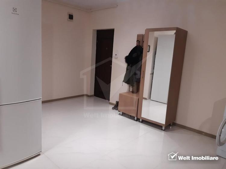 Apartament cu 2 camere semidecomandat, mobilat în Florești