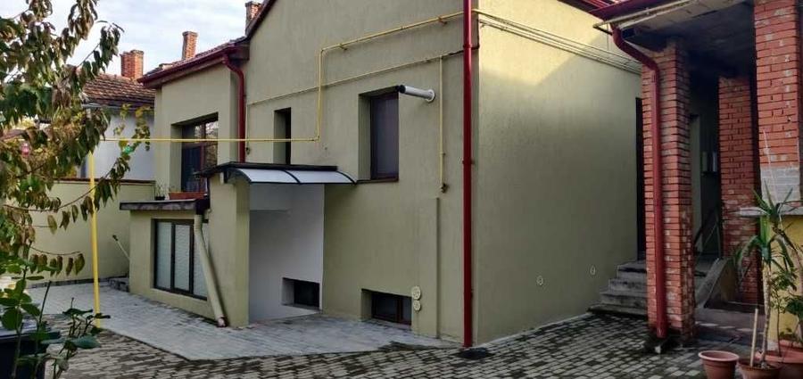 Apartament cu 3 camere decomandat în Iosefin