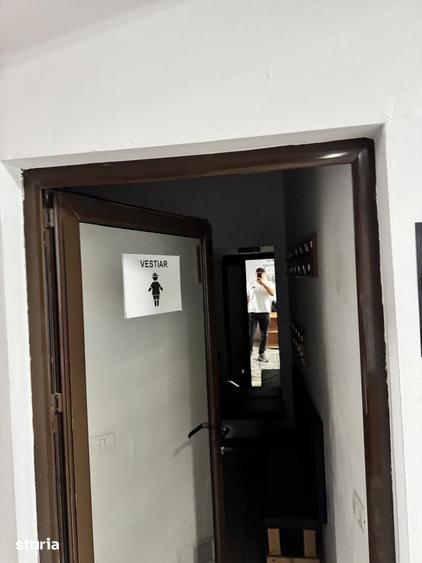 Spațiu comercial, de 240 mp, în Progresul