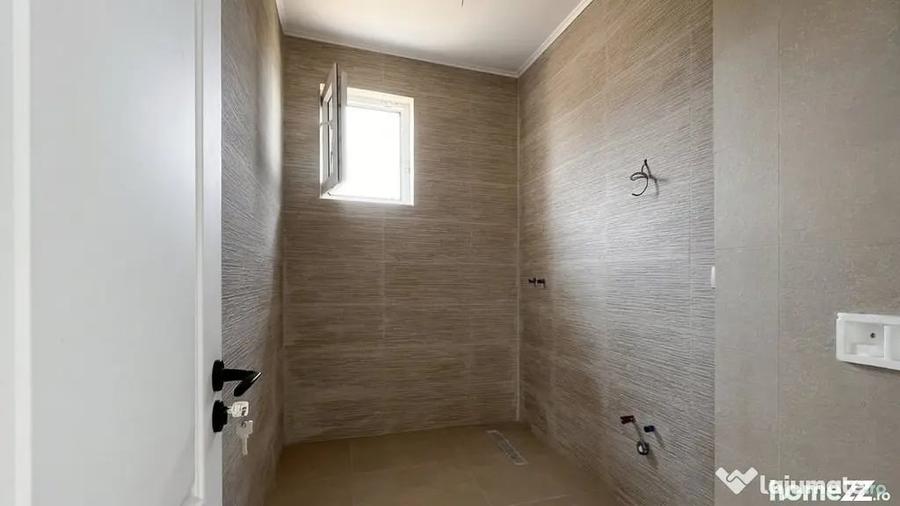 Casă cu 3 camere cu Teren 260 Mp în Central