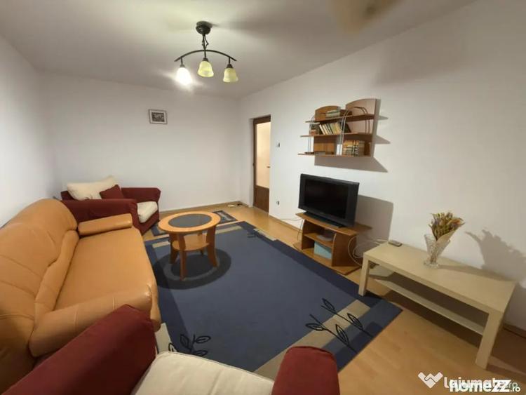 Apartament cu 4 camere decomandat în Central