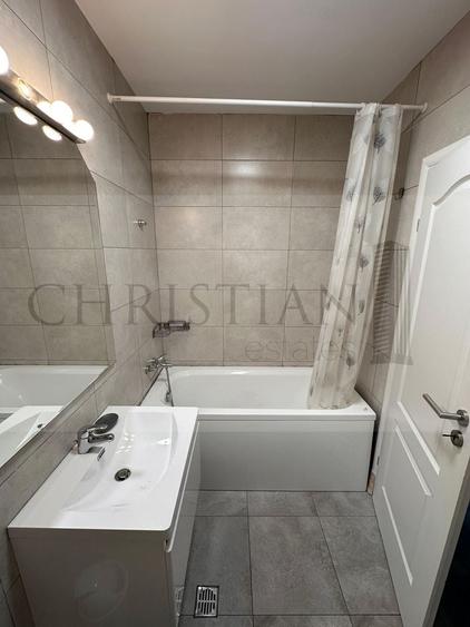 Apartament cu 2 camere decomandat, mobilat în Regie