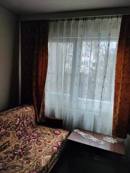 Se ofera spre vanzare un apartament cu 2 camere, situat in Resita, Strada Progresului nr. 2, Bloc 2, Scara 5,judetul Caras-Severin. - 2