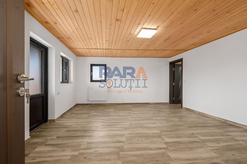 Casă cu 4 camere cu Canalizare în Horia